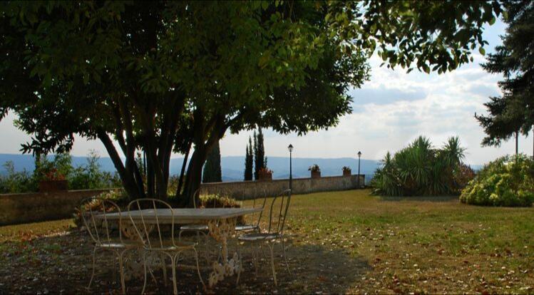Castello Di Tavolese Hotel Certaldo Esterno foto